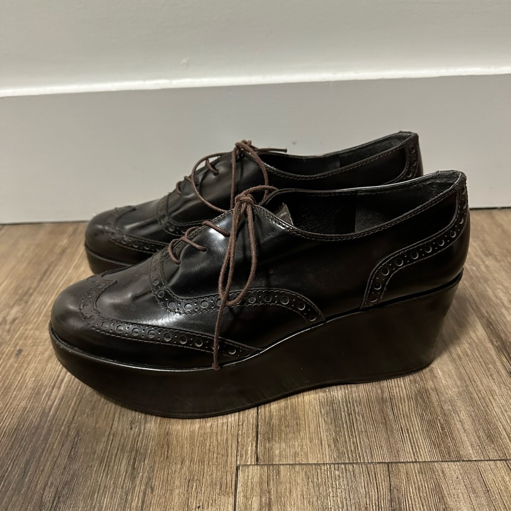 Stuart Weitzman Oxford Platforms